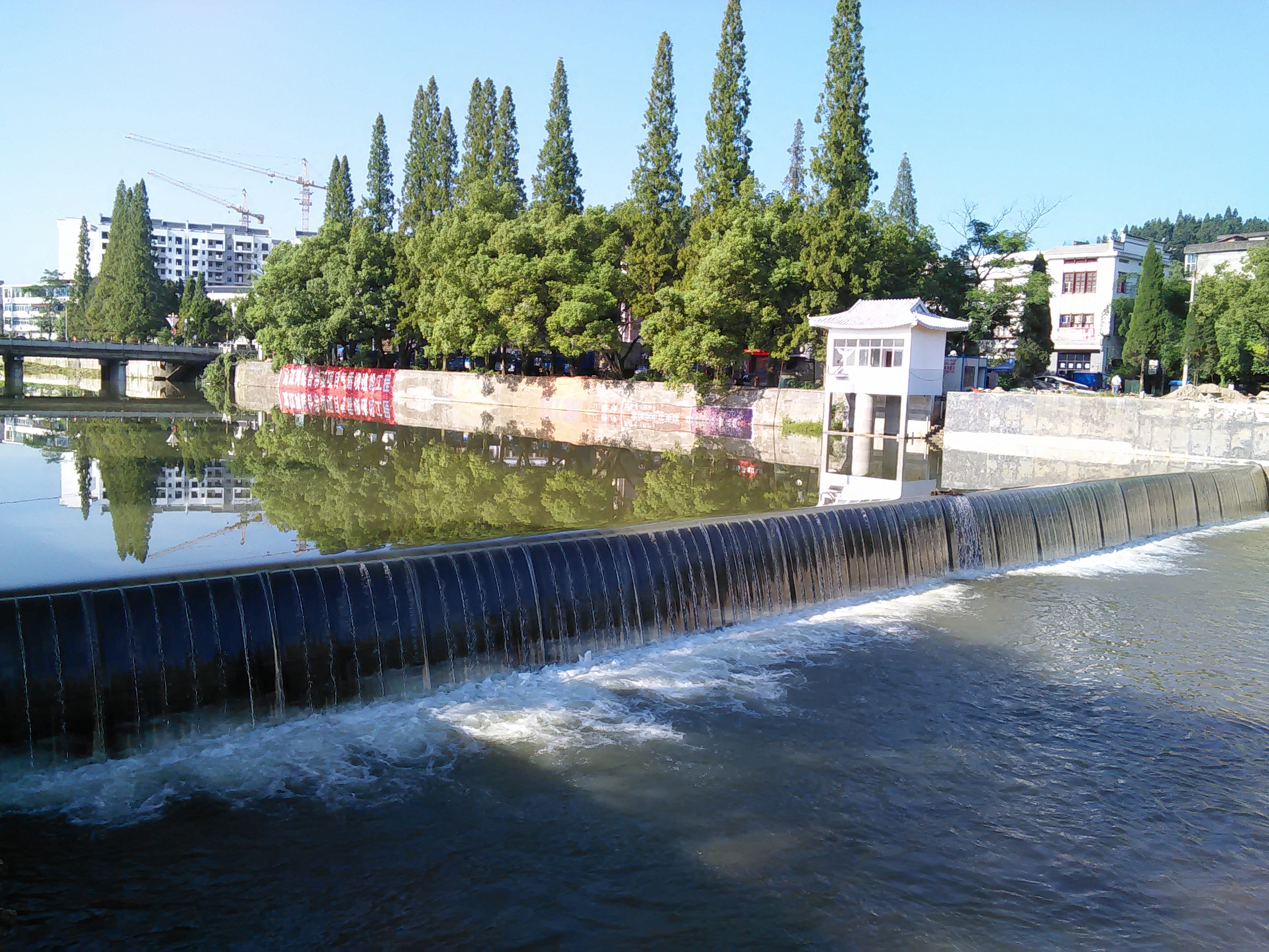 Projet de conservation de l'eau avec barrage d'eau de rivière en caoutchouc gonflable à bon prix 